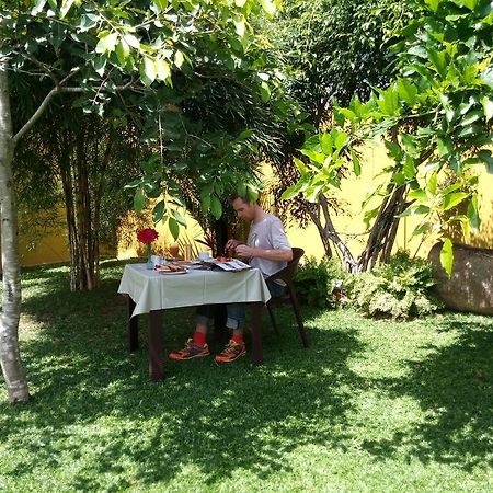 Inlak Garden Hotel Негомбо Екстер'єр фото
