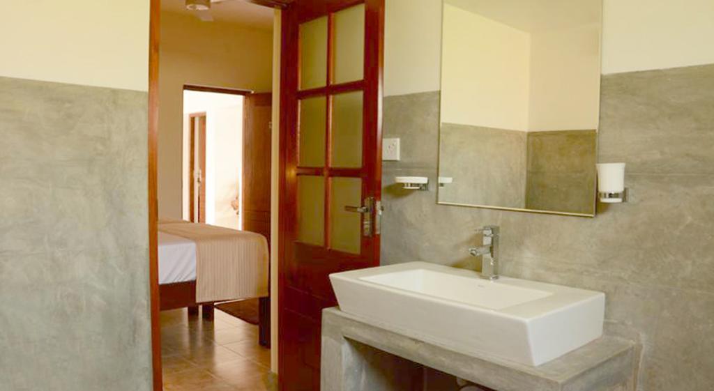 Inlak Garden Hotel Негомбо Номер фото