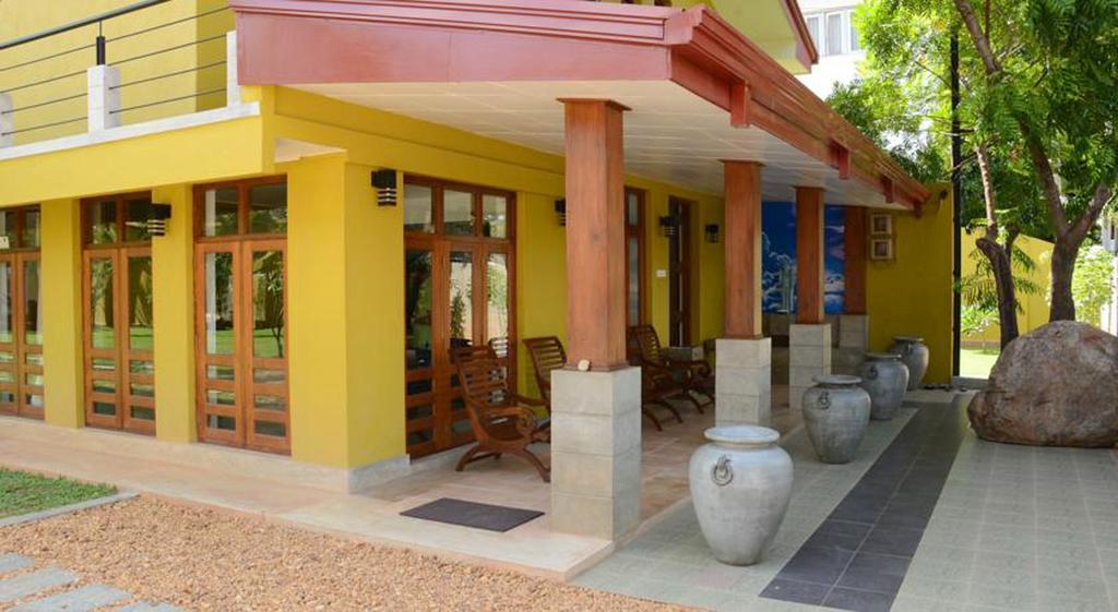 Inlak Garden Hotel Негомбо Екстер'єр фото